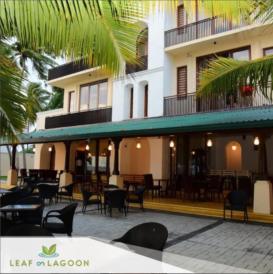 Hotel Leaf On Lagoon Katunayaka Exterior foto